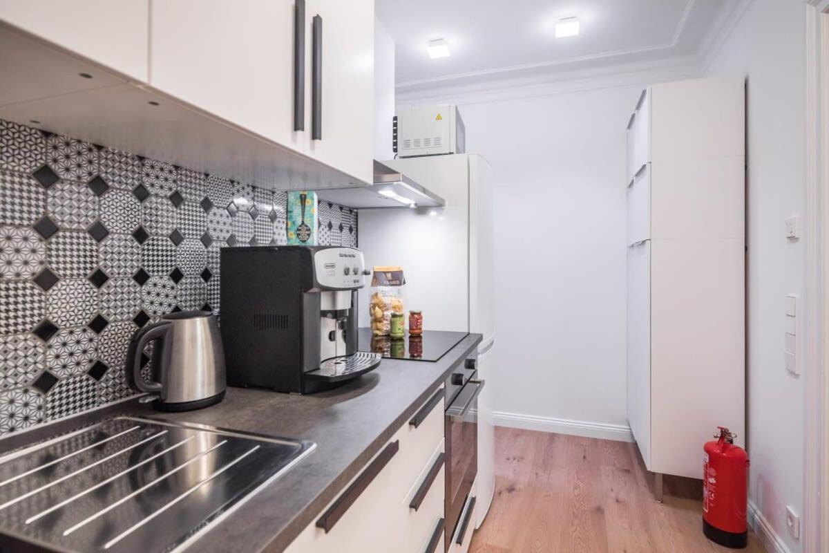 Charming Apartment In Prime Location Hamburgo Exterior foto